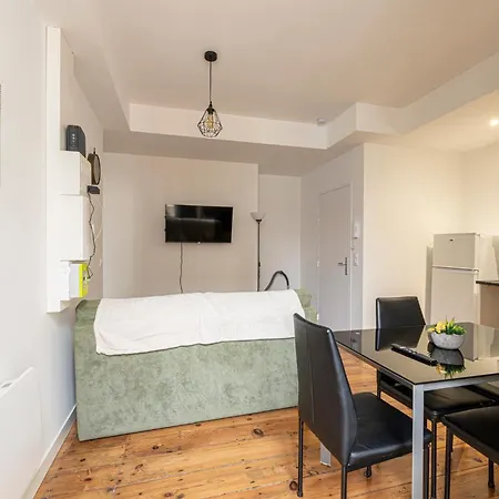 Apartment Le Doux Sejour, Charme, Parking, Hypercentre Pau