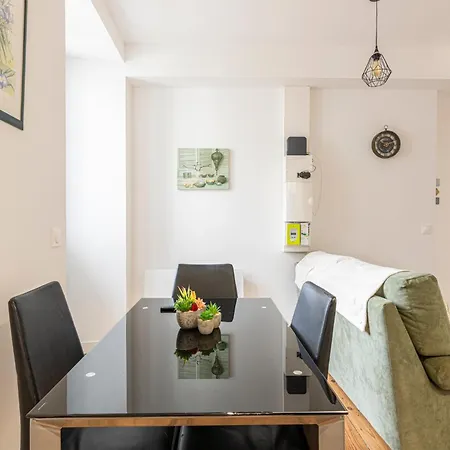 Apartment Le Doux Sejour, Charme, Parking, Hypercentre Pau